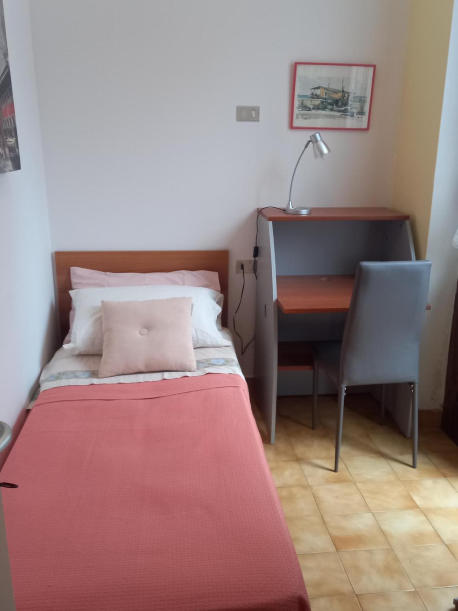 Meridian House Lecco Esterno foto